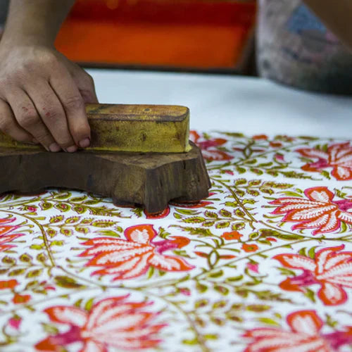 How to Plant Flowers on Fabric
